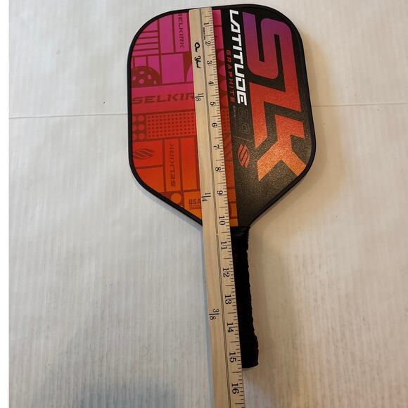 Selkirk SLK Pickleball Paddle Graphite Latitude 2.0 USAPA Approved Lightweight - Picture 8 of 11